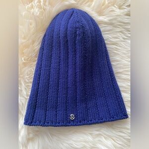 Lululemon Blissed Out Toque Hat 98 Merino Wool Blue Size OS